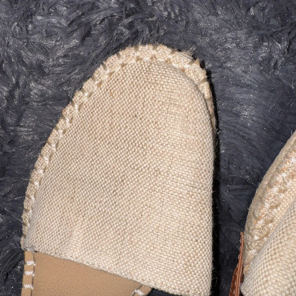 Time and Tru Womens Espadrille Sandals 7.5 Beige Canvas Ankle Strap Memory Foam